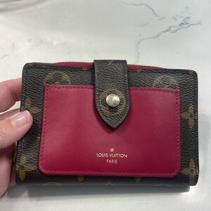 GUC Louis Vuitton wallet